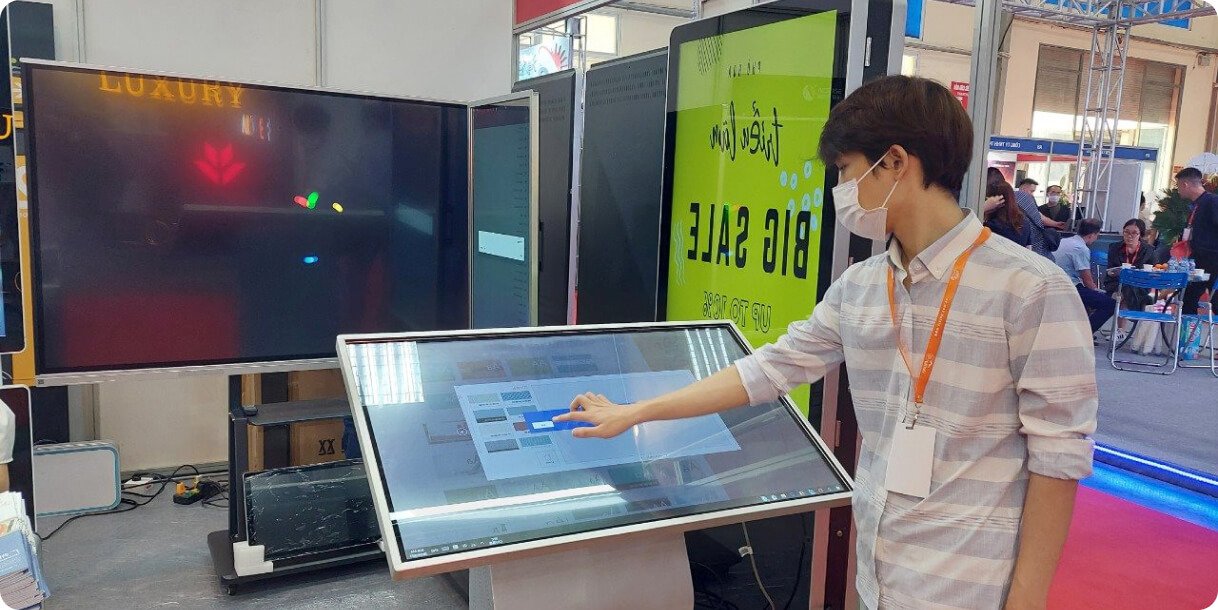 Sed ut perspiciatis unde omnis iste natus error sit voluptatem accusantium