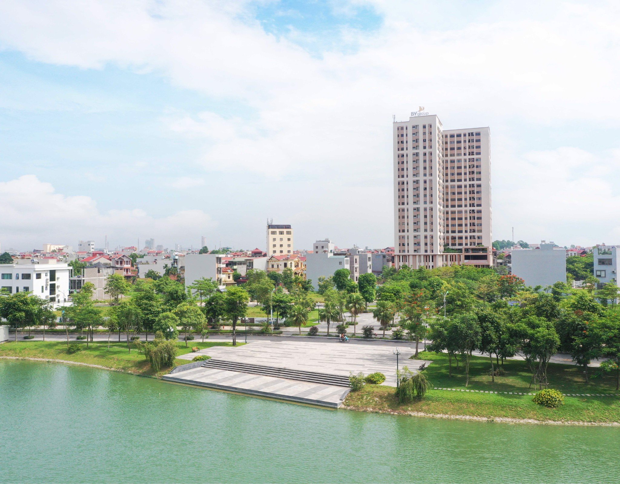 TÀI CHÍNH THẢNH THƠI LÊN ĐỜI NHÀ MỚI VỚI CSBH ĐỘT PHÁ BÁCH VIỆT LAKE GARDEN