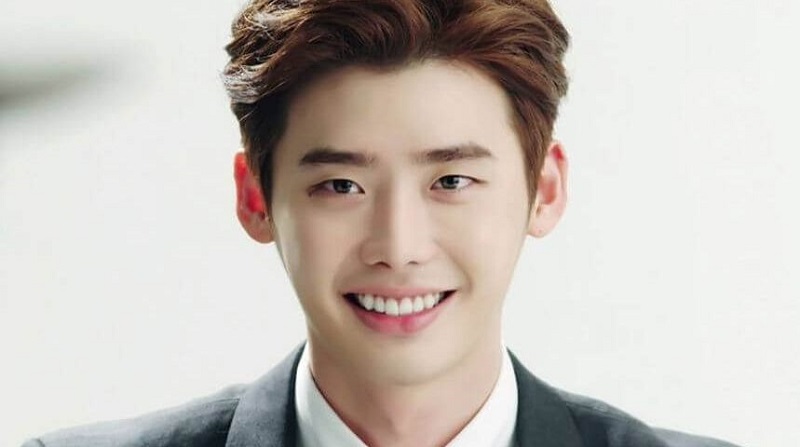 Cách xem tướng lông mày nam nữ nhanh và đúng, có nên sửa lại lông mày để hợp phong thủy không? chân mày ngang