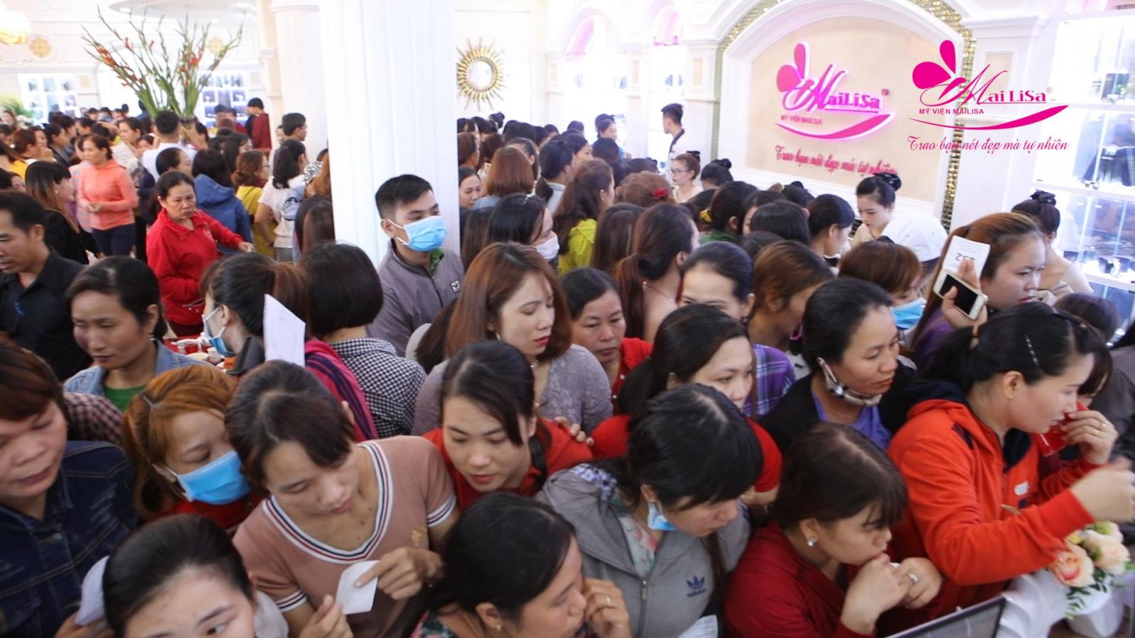 Vì sao phun môi, phun mày, phun mí tại thẩm mỹ viện Mailisa luôn đông khách? Vì sao phun môi, phun mày, phun mí tại thẩm mỹ viện Mailisa luôn đông khách?