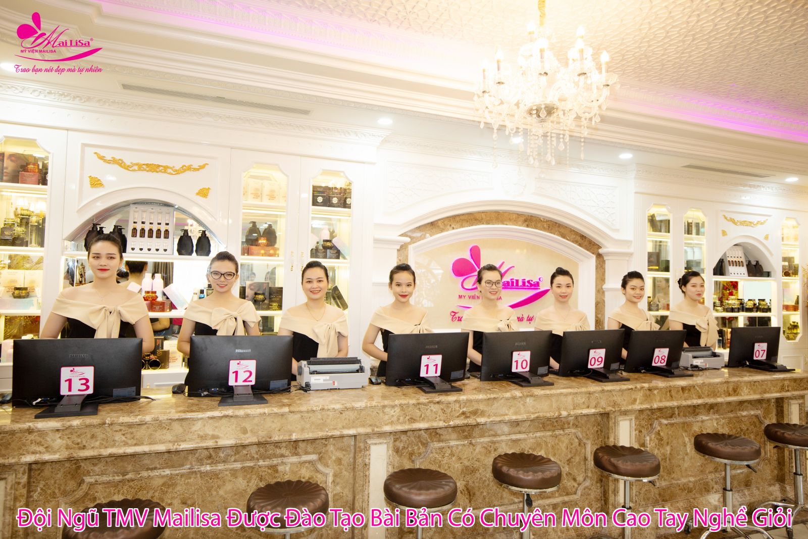 Tuổi thơ cơ cực ÍT AI BIẾT của Chủ thẩm mỹ viện Mailisa nổi tiếng VN Tuổi thơ cơ cực ÍT AI BIẾT của Chủ thẩm mỹ viện Mailisa nổi tiếng VN