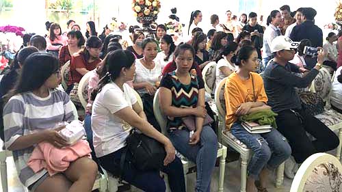 MẶT NẠ CẦU VỒNG MẶT NẠ CẦU VỒNG