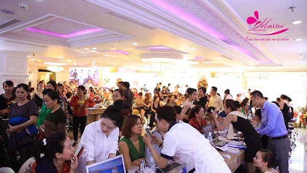 Phun môi màu hồng baby - màu hồng đào có đẹp không? Phun môi màu hồng baby - màu hồng đào có đẹp không?