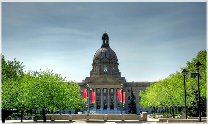 5-ly-do-ban-nen-di-du-lich-canada-mua-he-02