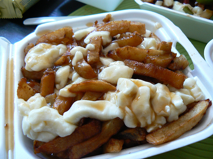 Poutine món ăn hấp dẫn ngày Tết Canada