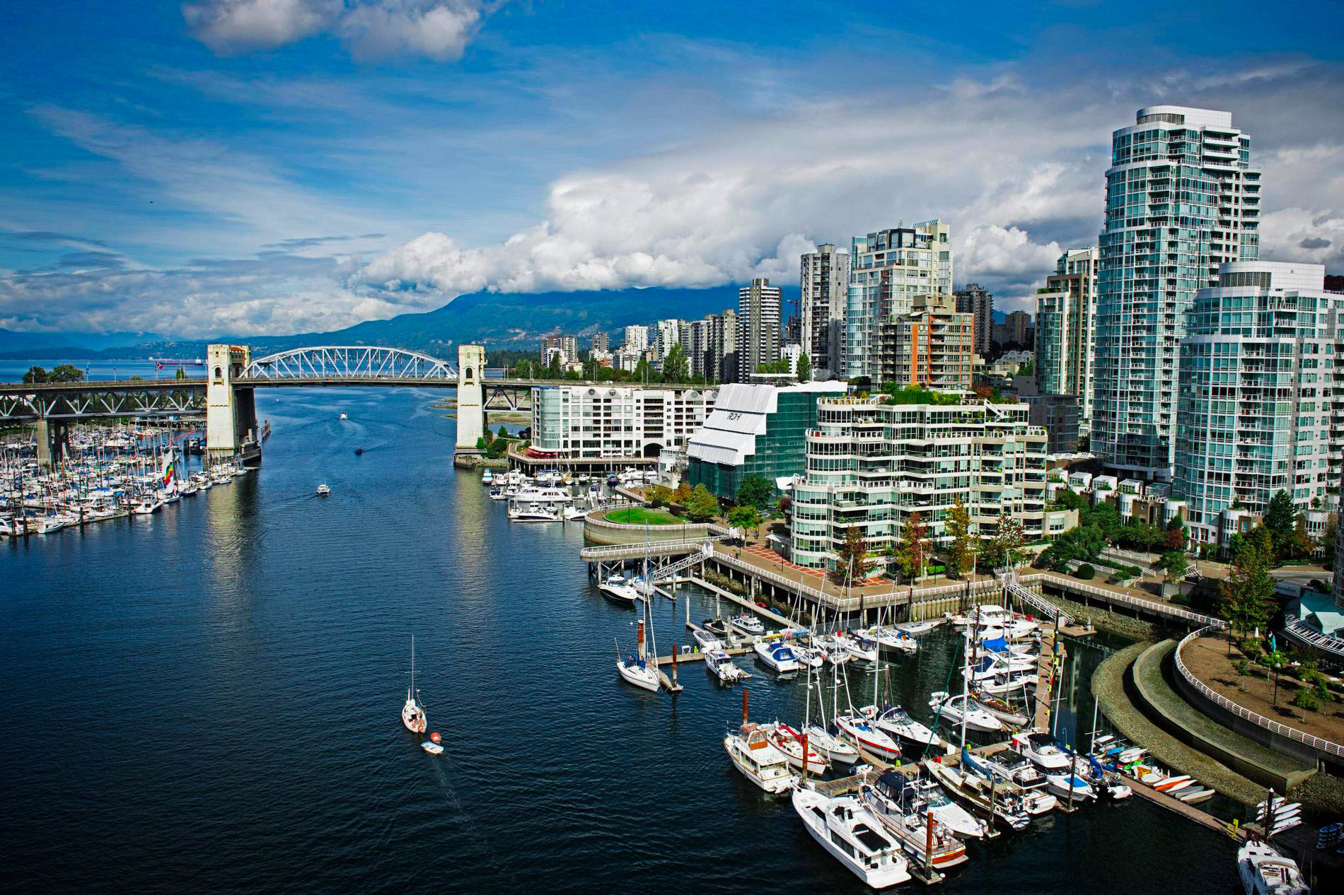 Ghép Bờ Tây Canada: Vancouver – Victoria