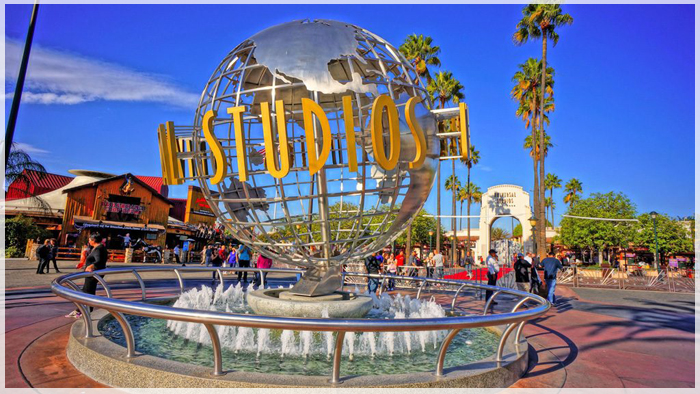 Ai Cũng Ngỡ Mình Đang Lạc Vào Thế Giới Khác Khi Đến Hollywood