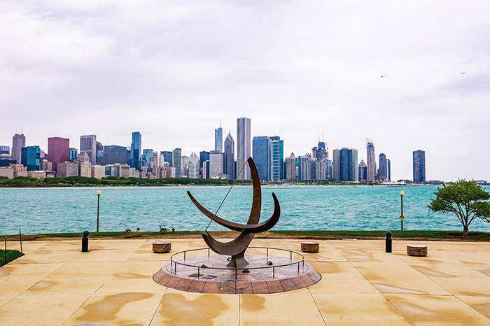 Cảm Nhận Cái Lạnh Đầu Xuân Tại Chicago