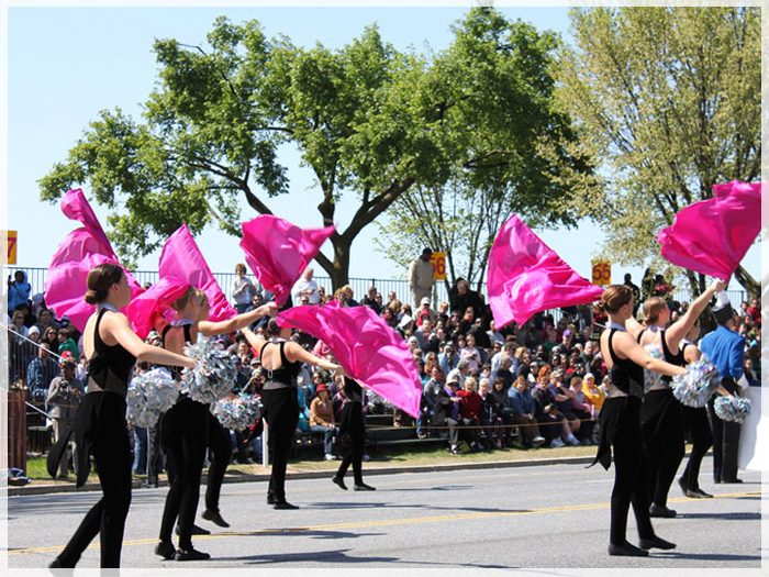 con-sot-du-xuan-my-theo-canh-hoa-dao