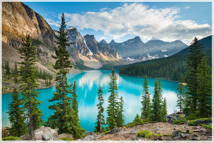 diem-du-lich-hap-dan-nhat-2017-ho-moraine