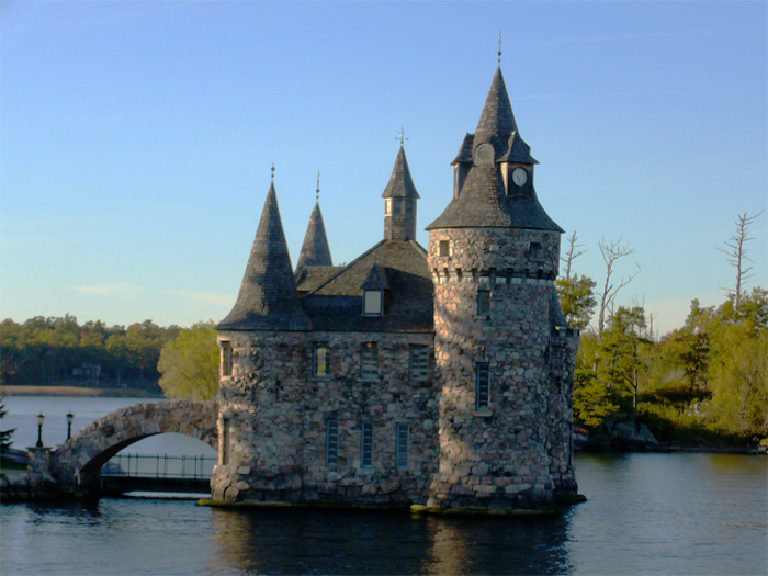 du-lich-canada-mua-he-me-man-tai-thousand-