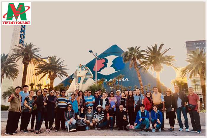 Las Vegas Nơi Gửi Tiền Cho Cát Bụi