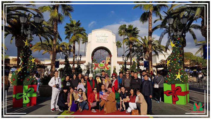 khach-doan-ngay-21-12-2017