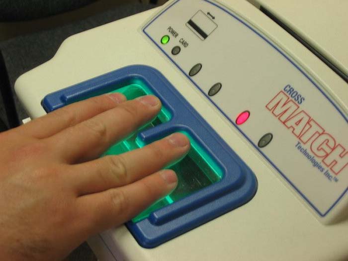 khach-du-lich-viet-phai-lan-dau-tay-khi-xin-visa-canada