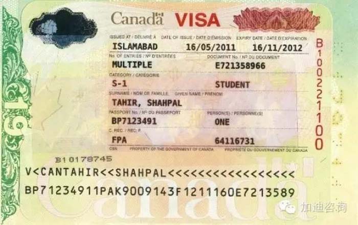 khach-du-lich-viet-phai-lan-dau-tay-khi-xin-visa-canada