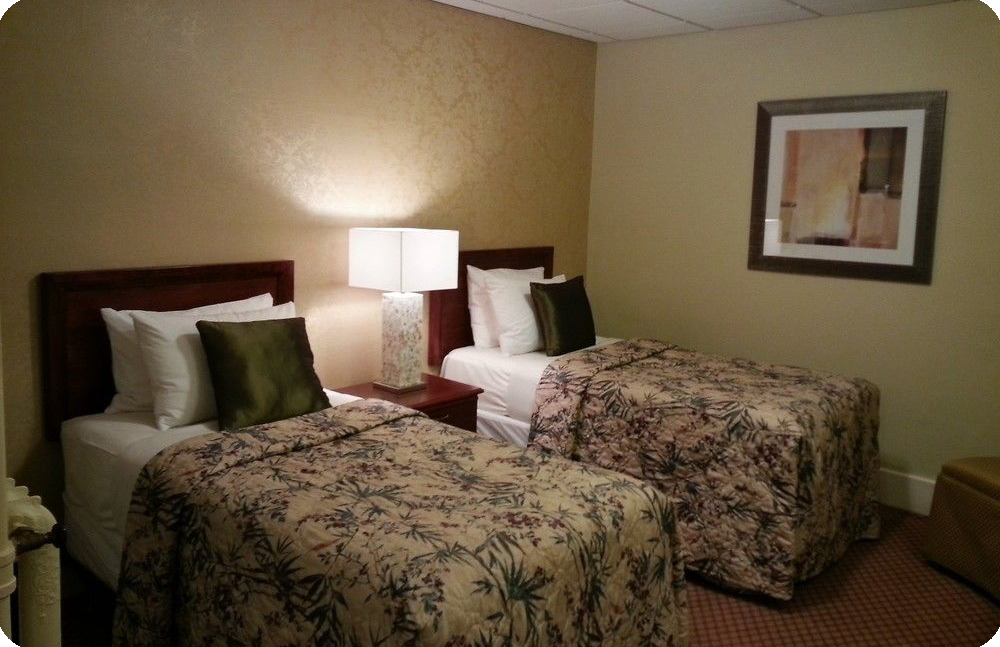 kinh-nghiem-chon-khach-san-va-mon-an-khi-du-lich-canada-01