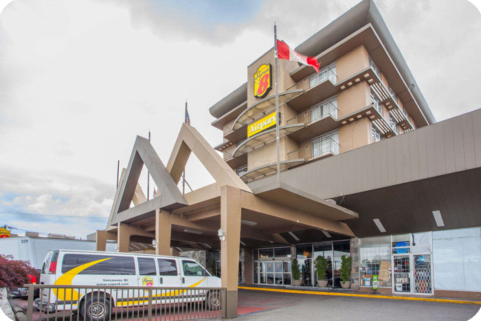 kinh-nghiem-chon-khach-san-va-mon-an-khi-du-lich-canada