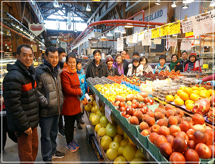 Đi Chợ Tết Của Người Việt Trên Đất Canada